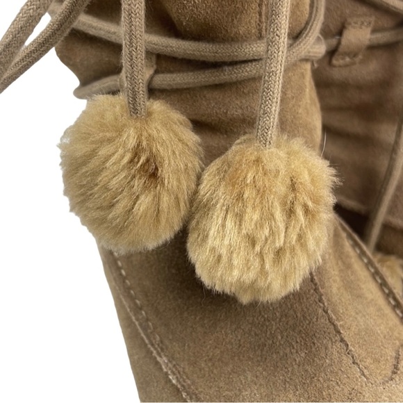 Unbranded Snow Faux Suede Boot with Pom Pom tassels and Rubber Sole Size 6.5 - Picture 6 of 11
